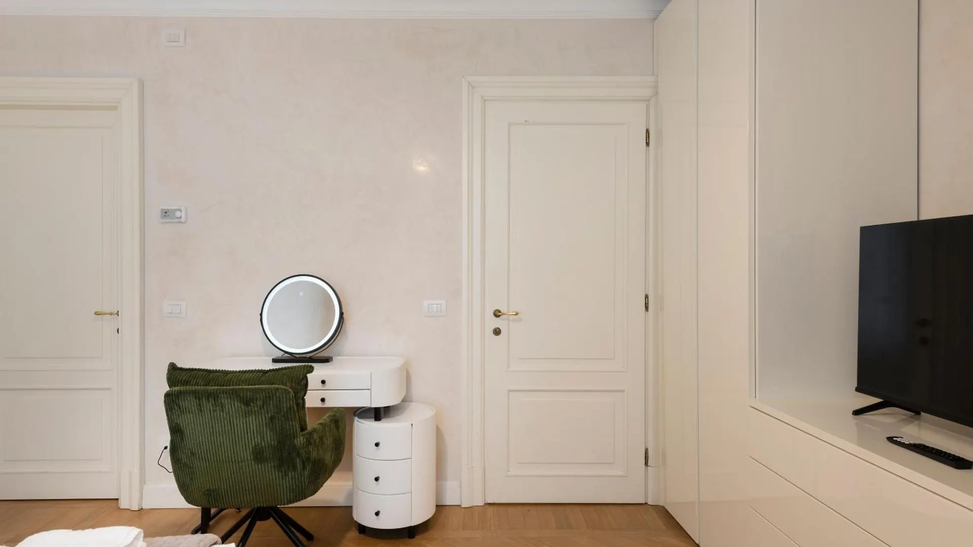 Apartment Milan Royal Suites - Centro Brera Italy